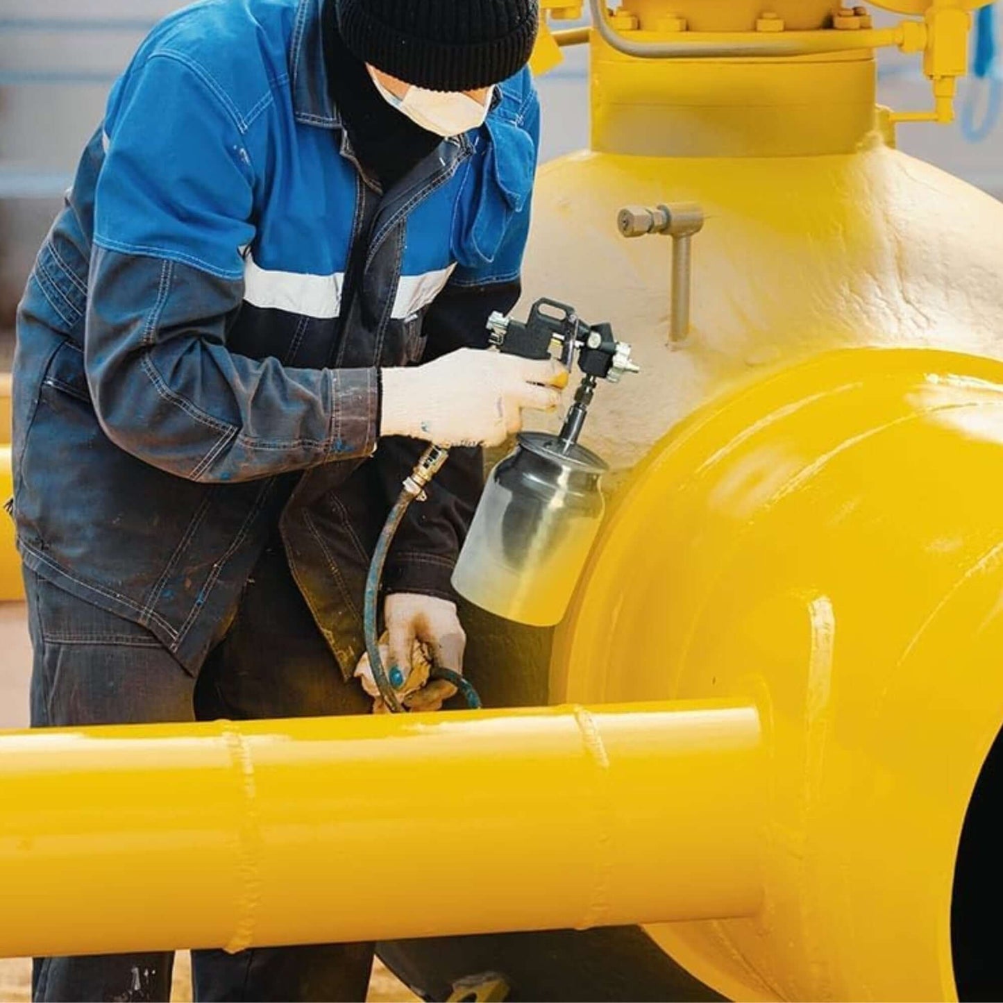STANLEY Paint Spray Gun - Paint Container 1L - 150L/min - 4 Bar - 151093XSTN - DIY Store